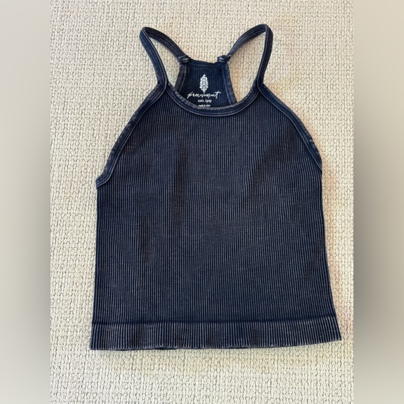 Free People Happiness Runs Long Crop Tank in Vintage Navy M/L - Picture 5 of 6